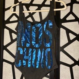 Women’s one piece swimsuit (M)